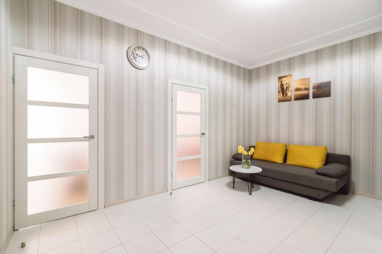 Appartement Gagarin Plaza Sea View Apart Arcadia 198 à Odessa Extérieur photo